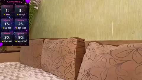 miss Anna online show from 12.08.24