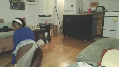 Simin Fox online show from 11.28.25