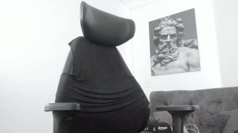 simon_leon01 online show from 02.16.26