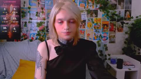 Simona online show from 10.19.25