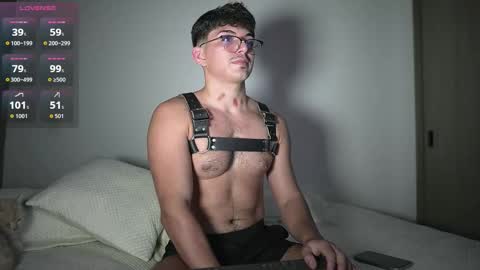 Snapshot of simoon_01 chatting on 02.14.26 SIMOON online show from 02.14.26