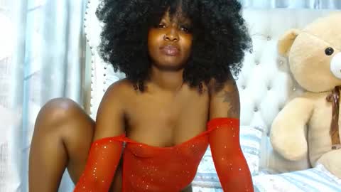 simply_eve1 online show from 10.28.25