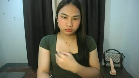 Snapshot of simply_francine chatting on 06.17.26 simply francine online show from 06.17.26