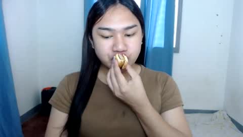 Snapshot of simply_francine chatting on 07.23.26 simply francine online show from 07.23.26