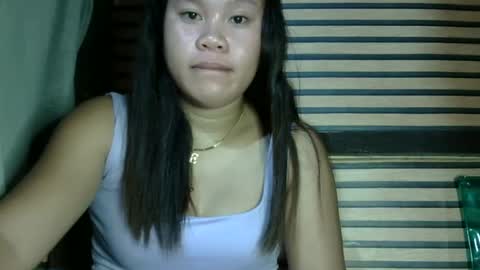 Snapshot of simply_y0urs chatting on 12.17.24 simply_y0urs online show from 12.17.24