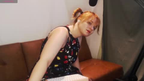 Snapshot of sinchip chatting on 10.01.25 Sunny online show from 10.01.25
