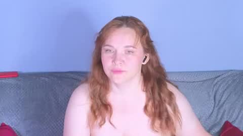 Snapshot of sinful_helena chatting on 06.17.26 sinful_helena online show from 06.17.26