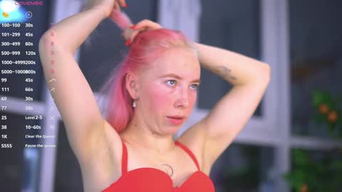 Snapshot of sinfulfairy chatting on 11.25.25 online show from 11.25.25