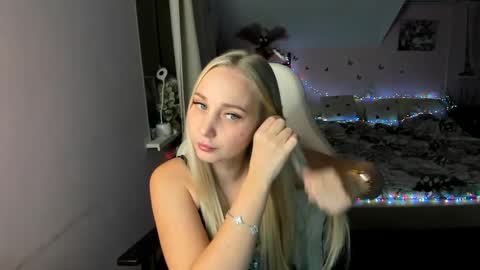 nika online show from 12.22.24