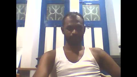 Snapshot of singletamilblackboy chatting on 01.05.25 singletamilblackboy online show from 01.05.25