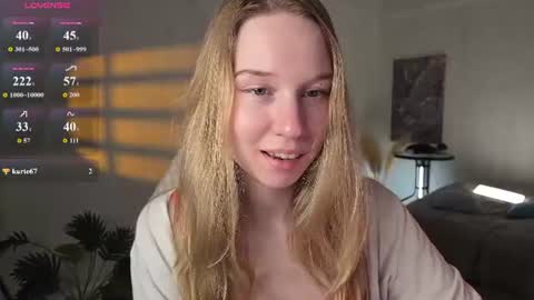 Snapshot of sinner_eve chatting on 06.17.26 Aurora online show from 06.17.26
