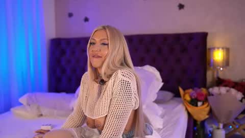 Snapshot of sinners_muse chatting on 11.30.25 Sinners Muse online show from 11.30.25