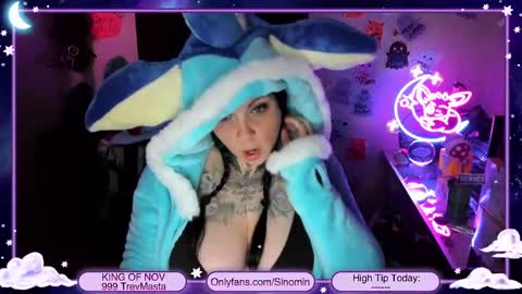 Snapshot of sinominx chatting on 11.16.25 Sinomin online show from 11.16.25