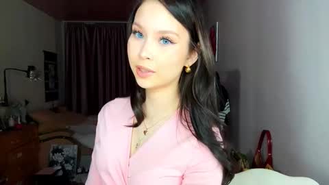 Emma online show from 11.15.25