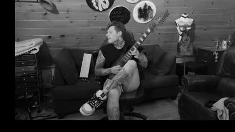 Dustbunnyfoofoo online show from 11.07.25