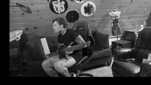 Dustbunnyfoofoo online show from 11.17.25