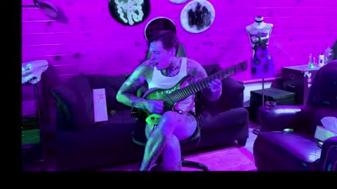 Dustbunnyfoofoo online show from 11.17.25