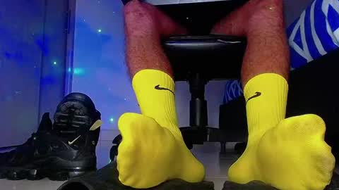 only foot                         worshipers here online show from 02.20.26