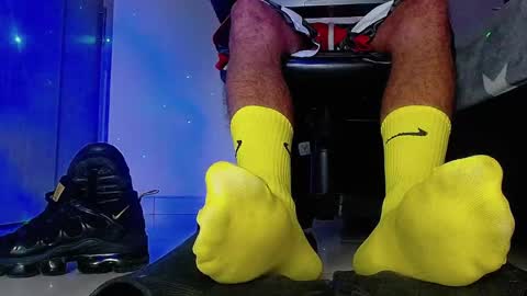 only foot                         worshipers here online show from 03.16.26