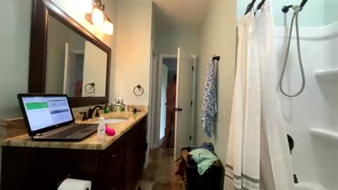 Snapshot of sir_seoscam chatting on 09.10.25 sir_seoscam online show from 09.10.25