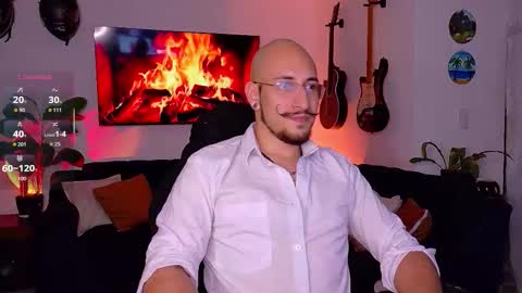 William independent models online show from 03.13.26