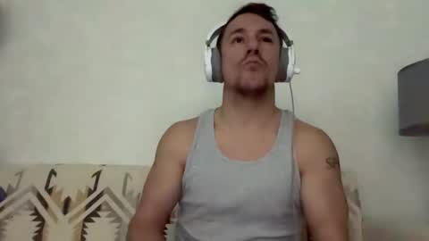 Snapshot of sirbubblesworth chatting on 02.23.25 sirbubblesworth online show from 02.23.25