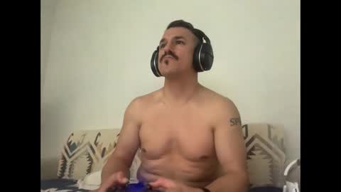 Snapshot of sirbubblesworth chatting on 09.15.25 sirbubblesworth online show from 09.15.25