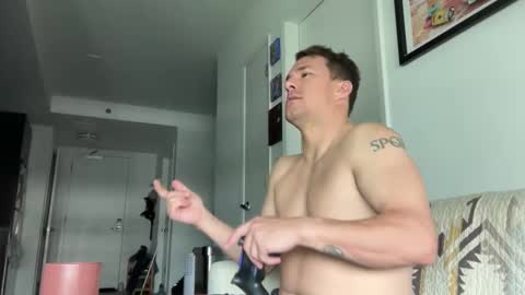 Snapshot of sirbubblesworth chatting on 10.25.25 sirbubblesworth online show from 10.25.25