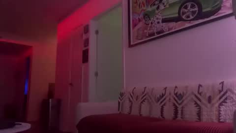 Snapshot of sirbubblesworth chatting on 10.29.25 sirbubblesworth online show from 10.29.25