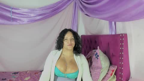 Sirena Fuentes online show from 10.12.25