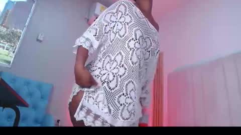 Snapshot of sirena_fuego chatting on 02.22.26 Elyzabeth online show from 02.22.26