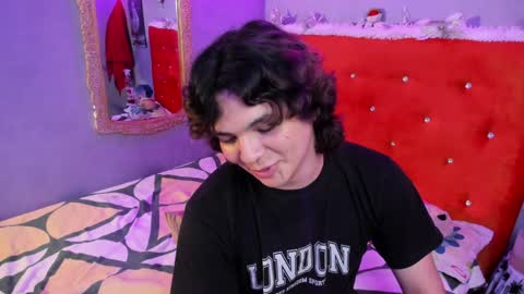 Snapshot of sirius_angels chatting on 12.24.24 Sirius angels online show from 12.24.24