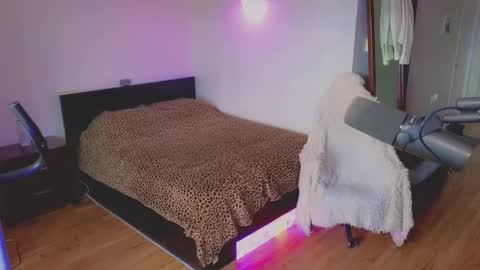 Ashleigh Mak online show from 03.16.26