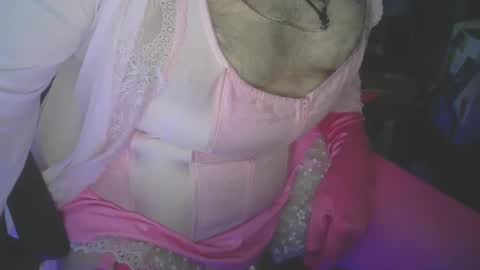 Snapshot of sissybear57 chatting on 01.03.25 Submissive Boi Pussy online show from 01.03.25