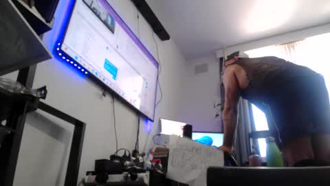 RESPONDS WELL TO ... online show from 01.18.26