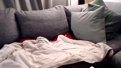 looking for older male ore female to use me sexually and be good to me ahhhhh online show from 01.11.25