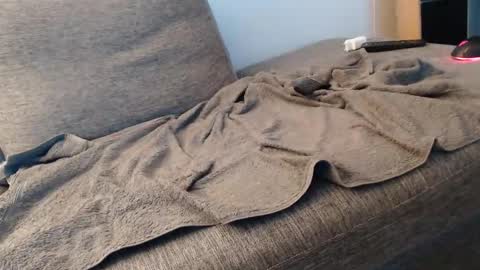 looking for older male ore female to use me sexually and be good to me ahhhhh online show from 11.08.25