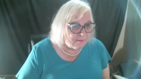 Sissy Diane online show from 12.04.24