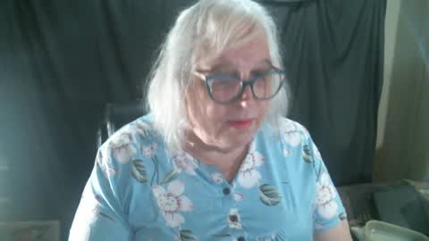 Sissy Diane online show from 01.03.25