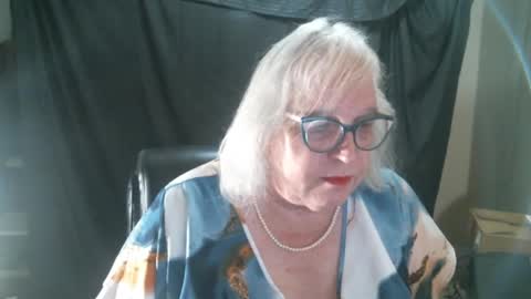 Sissy Diane online show from 01.25.25