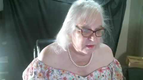 Sissy Diane online show from 01.26.25