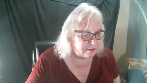 Sissy Diane online show from 01.30.25