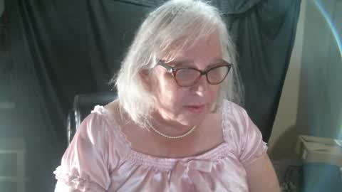 Sissy Diane online show from 02.08.25