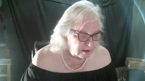 Sissy Diane online show from 02.09.25