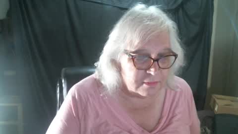 Sissy Diane online show from 02.12.25