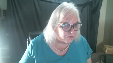 Sissy Diane online show from 02.18.25
