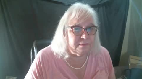 Sissy Diane online show from 03.11.25