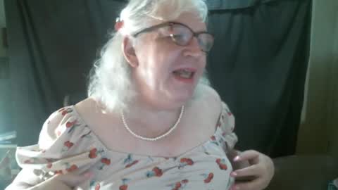 Sissy Diane online show from 09.14.25