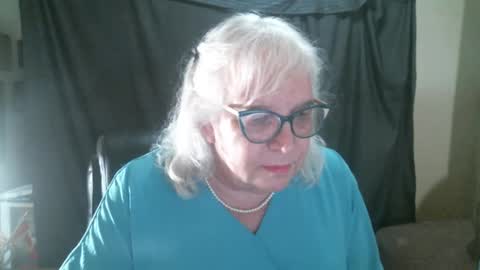 Sissy Diane online show from 09.24.25