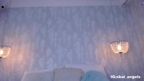 Snapshot of skailyn_angels chatting on 09.30.25 SKAILYN ANGELS online show from 09.30.25